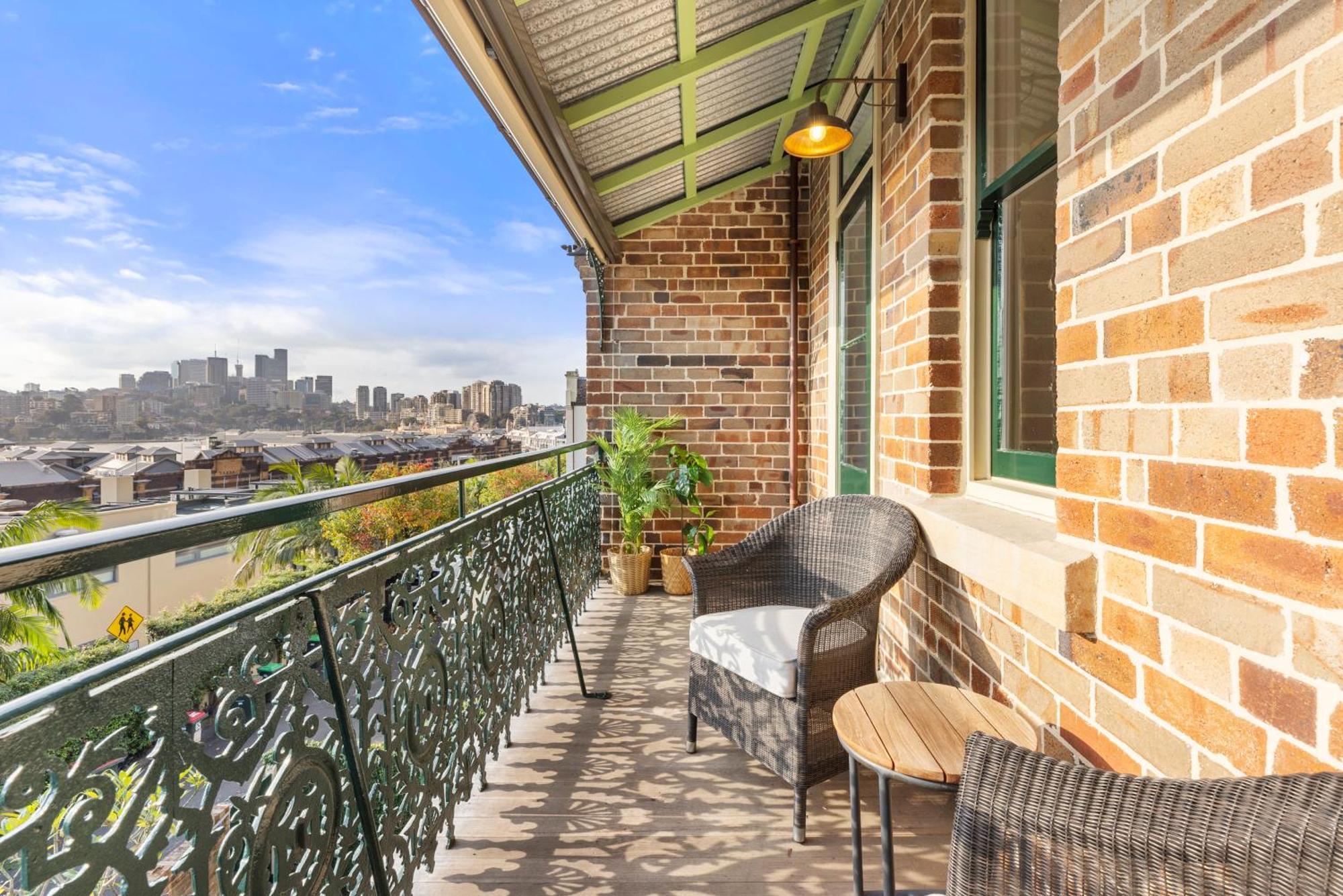 A Luxurious Heritage Retreat W. Harbour Views Apartment *