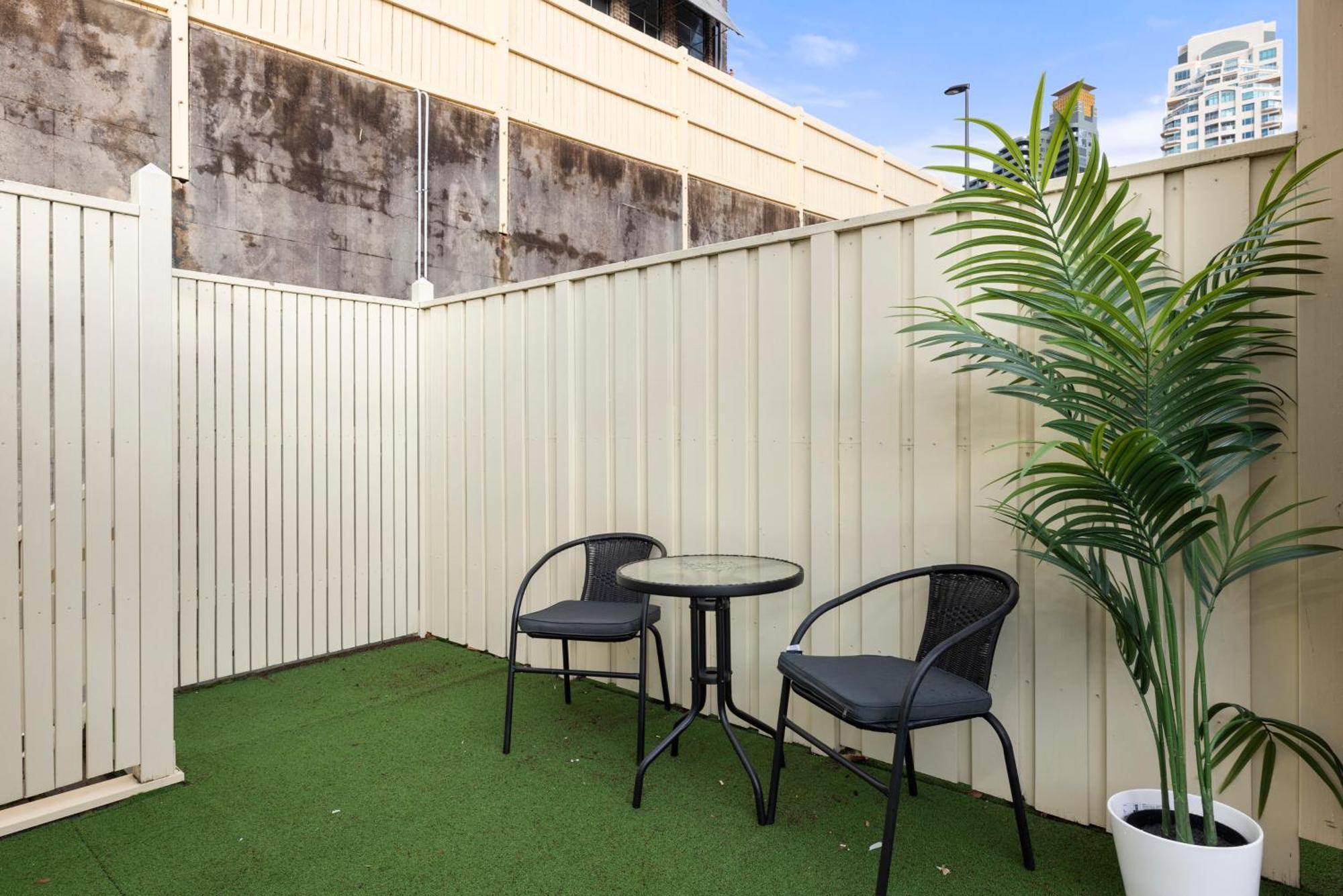A Luxurious Heritage Retreat W. Harbour Views Apartment Sydney